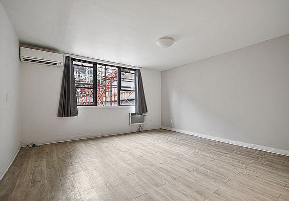 2nd image of 329 Broome St APT 3R