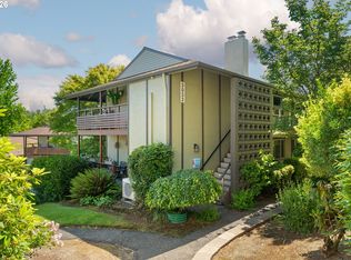 3032 SW Florida Ct APT C, Portland, OR 97219