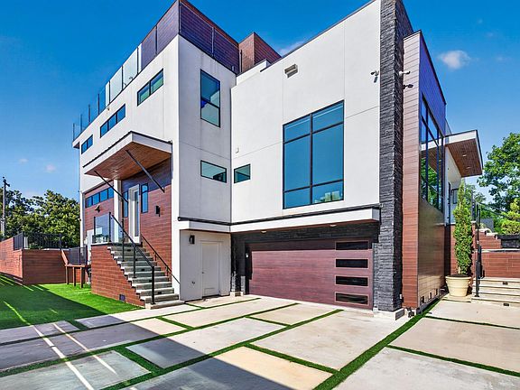 3rd image of 5327 S Braeswood Blvd