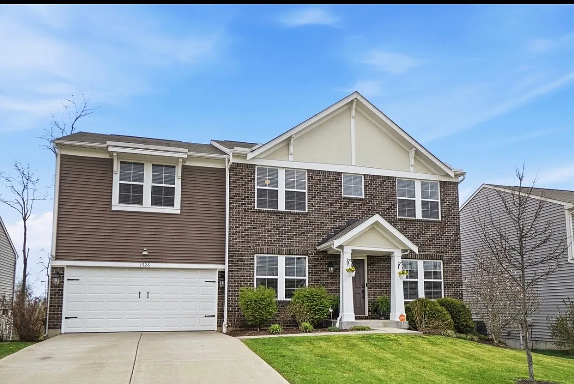 1926 Autumn Maple Dr — Photo 1