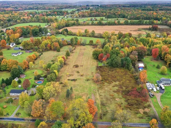 10511 Knowlton Rd, Garrettsville, OH 44231