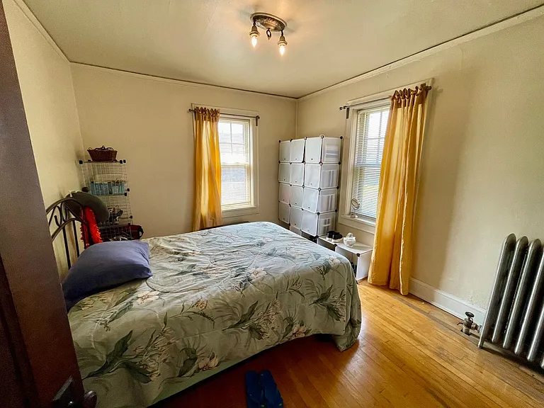 2636 N Oakland Ave — Photo 16