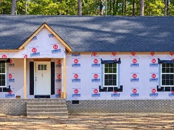 222 Sloope Point Rd, Claremont, VA 23899