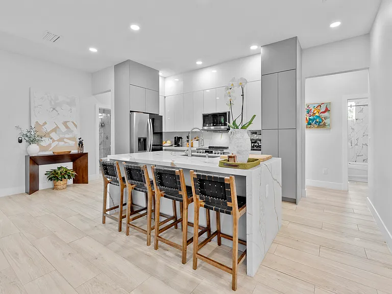 3701 W Leila Ave — Photo 22
