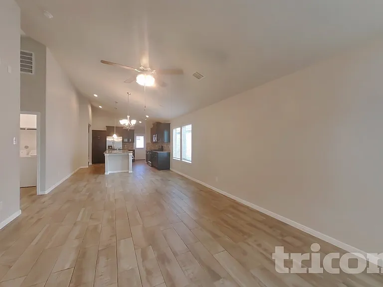 9829 Glen Brook Ln — Photo 3
