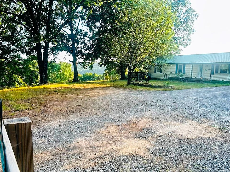 1st image of 2225 Highway 16 W