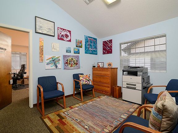 5th image of 4096 Bridge St Suite 6