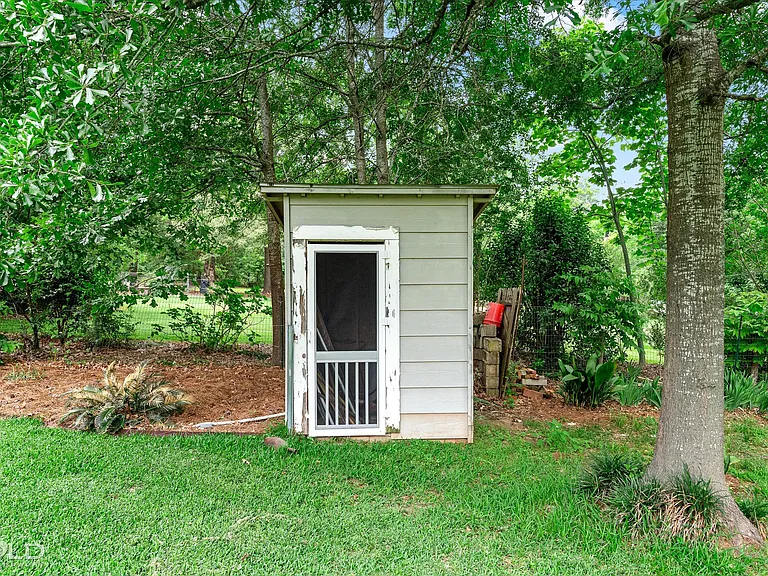4320 Greenwood Blvd — Photo 40