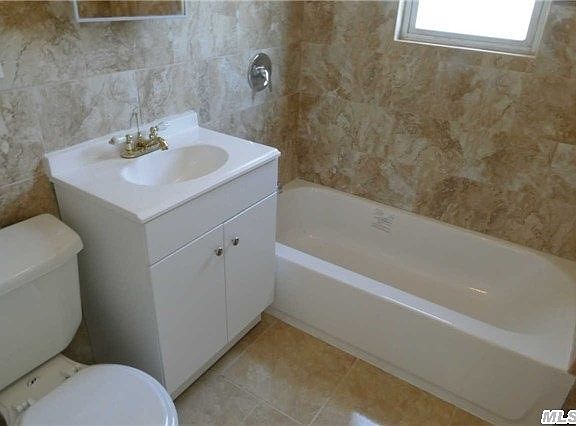 3rd image of 11017 Inwood St