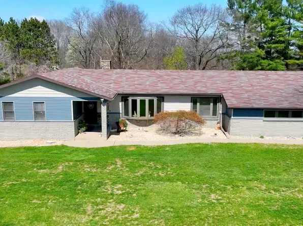 348 Circle Shore Dr, Washington, IL 61571