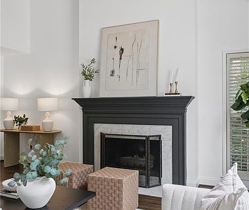 5th image of 1175 Chalfont Walk NE