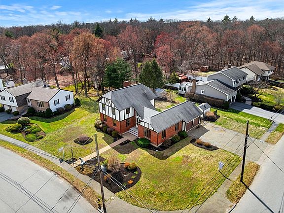 3rd image of 55 Azalea Rd