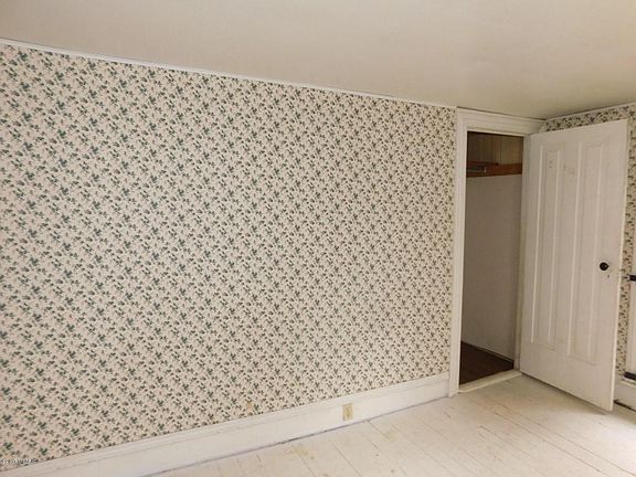 2nd image of 15 Fremont Pl