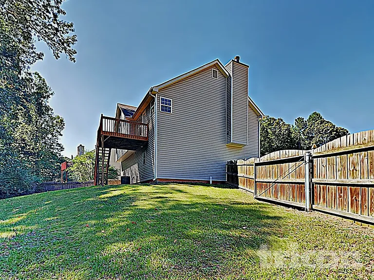 11 Anna Way — Photo 17