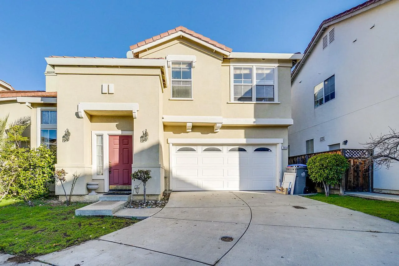 2958 Casa Nueva Ct — Photo 1