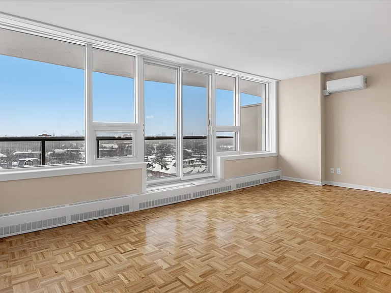 111 Wurtemburg St — Photo 21