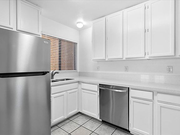 2nd image of 31601 Avenida Maravilla #1