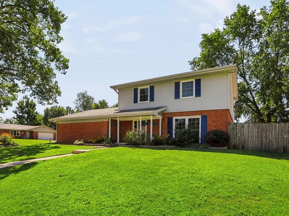 5215 Yellowwood Dr, Columbus, IN 47203