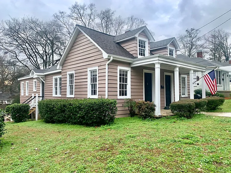 405 N Madison St — Photo 1
