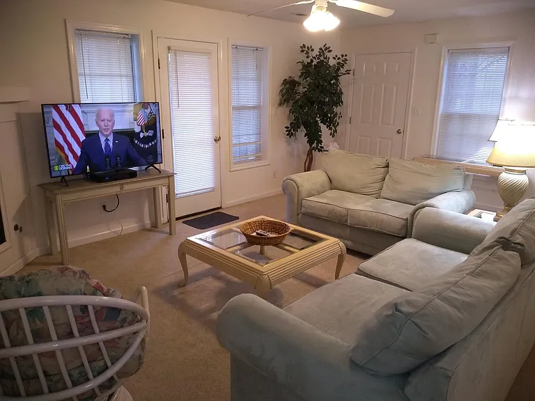 623 Wyndhurst Dr — Photo 14