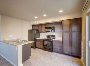 100 S Locust Grove Rd #H, Meridian, ID 83642
