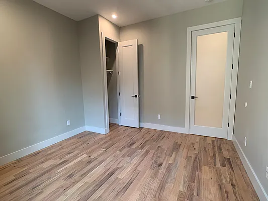 Rented by Yup Realty LLC | media 2