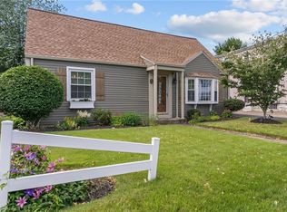 89 Windsor Rd, Pawtucket, RI 02861