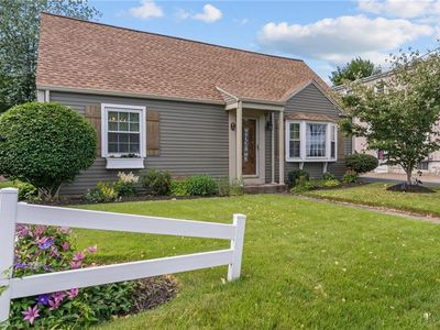 89 Windsor Rd, Pawtucket, RI, 02861
