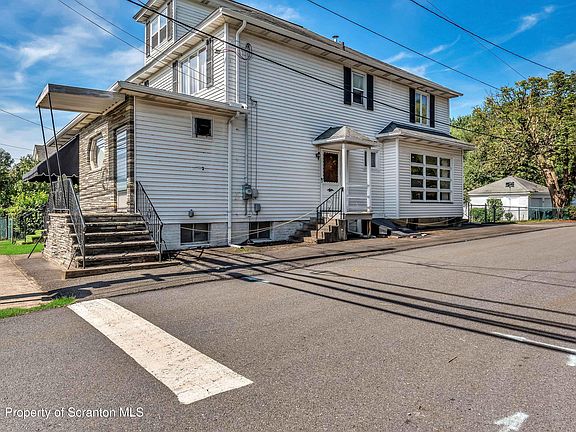 3rd image of 814 Susquehanna Ave