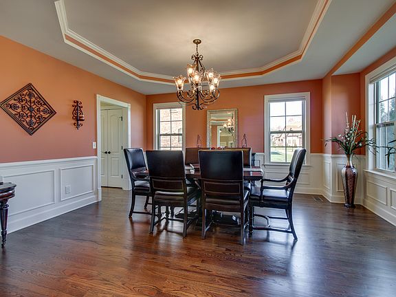 4th image of 5025 Montelena Dr