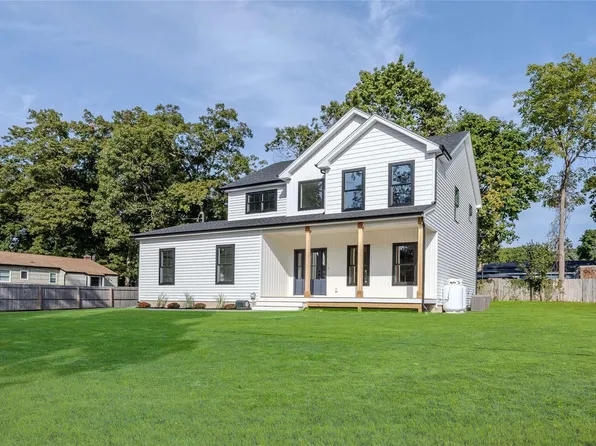 New Constr Pleasant Lot 2 Avenue, Centereach, NY 11720
