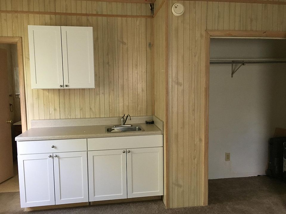 2nd image of 742 Mutual Rd