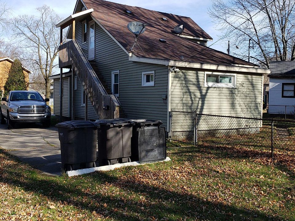 1st image of 1127 North St #C