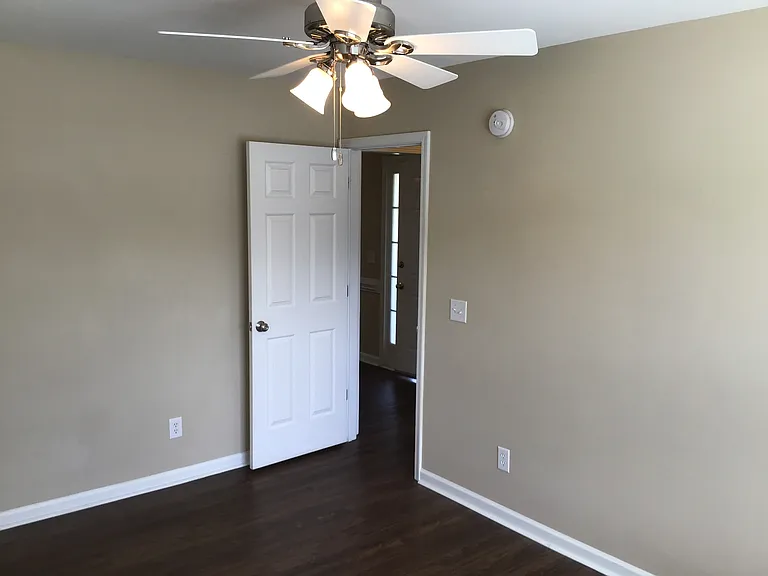 384 Axum Rd — Photo 13