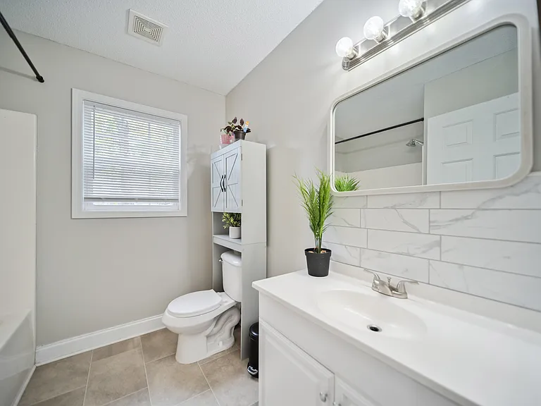 817 Church St — Photo 6