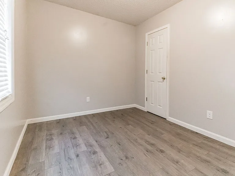 106 Waterfall Dr — Photo 20