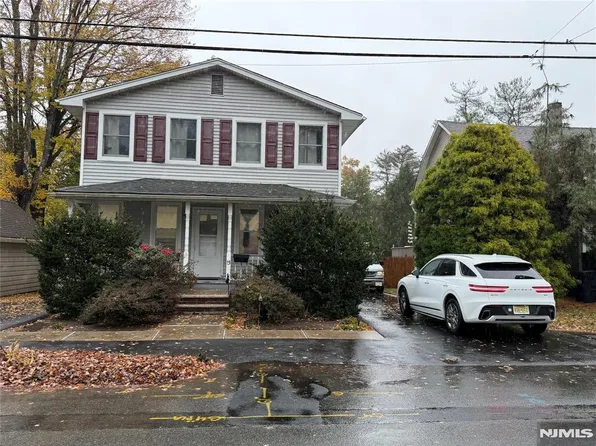 15 Storig Ave, Closter, NJ 07624