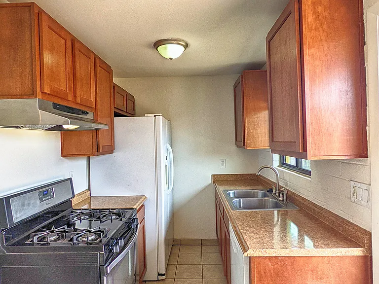 3870 N Park Ave #D — Photo 23