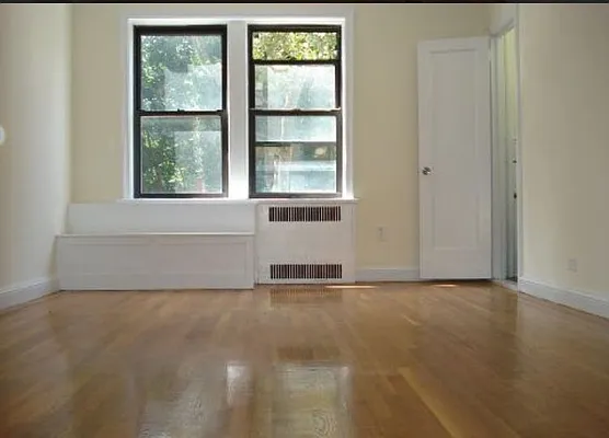 Rented by City Prime Commercial Realty  | media 4