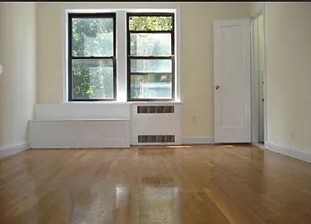 Rented by City Prime Commercial Realty 