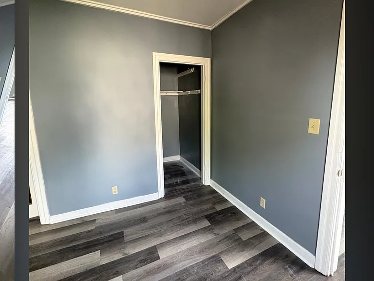 825 W Elm St #825-1 — Photo 3