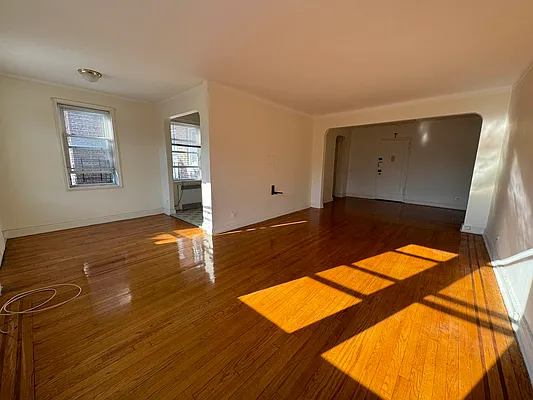 Rented by Premier One Realty LLC | media 35