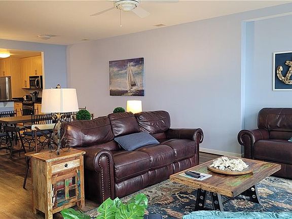 3rd image of 3738 Sandpiper Rd APT 335B