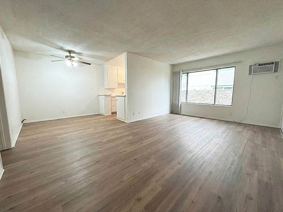 3rd image of 724 N Sweetzer Ave APT 2