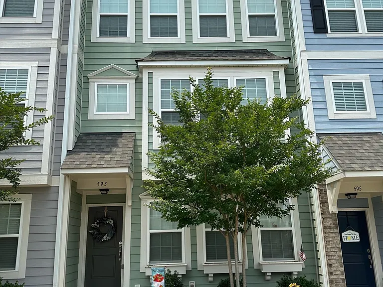 593 Grand Central Sta — Photo 1