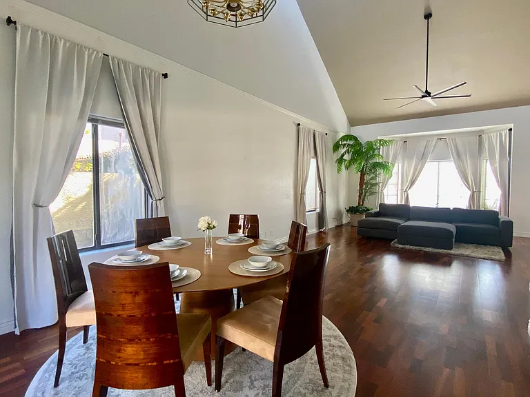 2118 E Marquette Dr — Photo 25