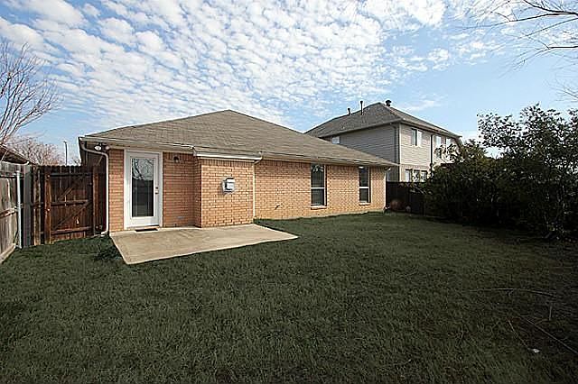 1st image of 8825 Sunset Trace Dr