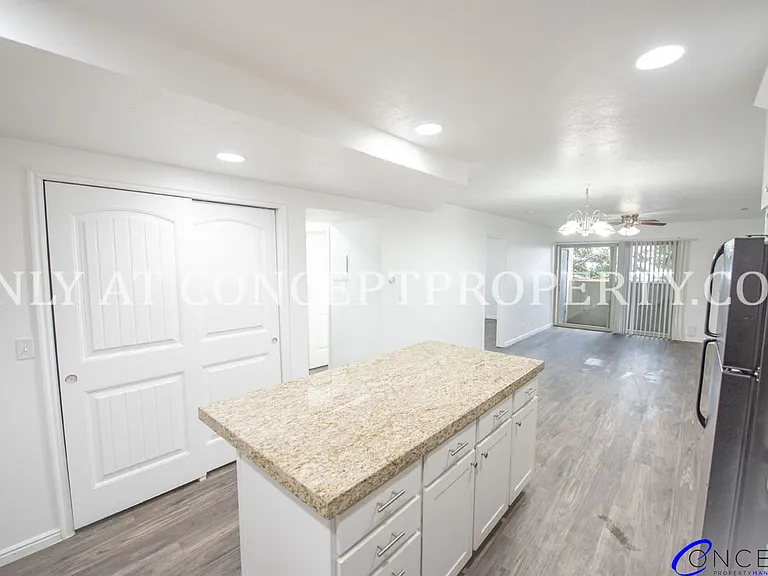 Foothill Terrace — Photo 286