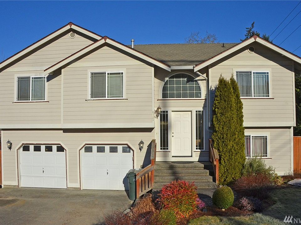 1st image of 6521 207th St E