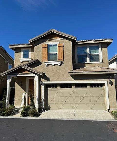 16763 Wyndham Ln — Photo 1